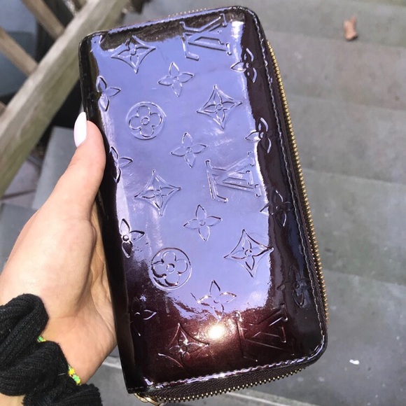 Louis Vuitton Sarah Vernis Zippy Wallet
